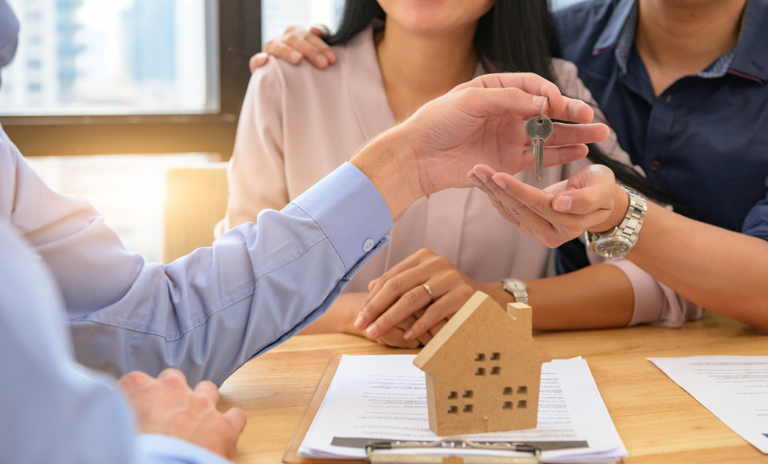 Downturn Creates Opportunity For Upsizers